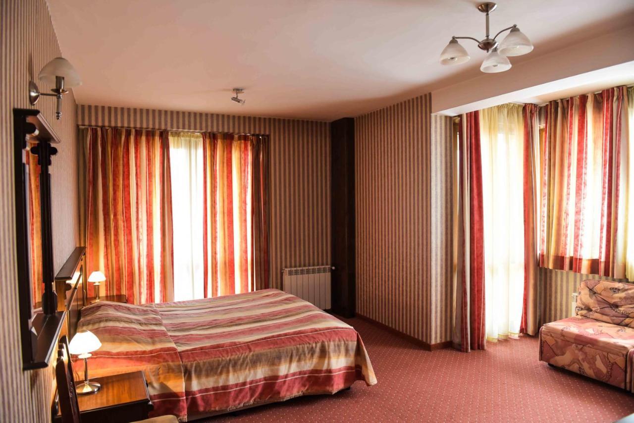 Стаи За Гости - Семейна Къща За Гости Ивел Bansko Exterior foto